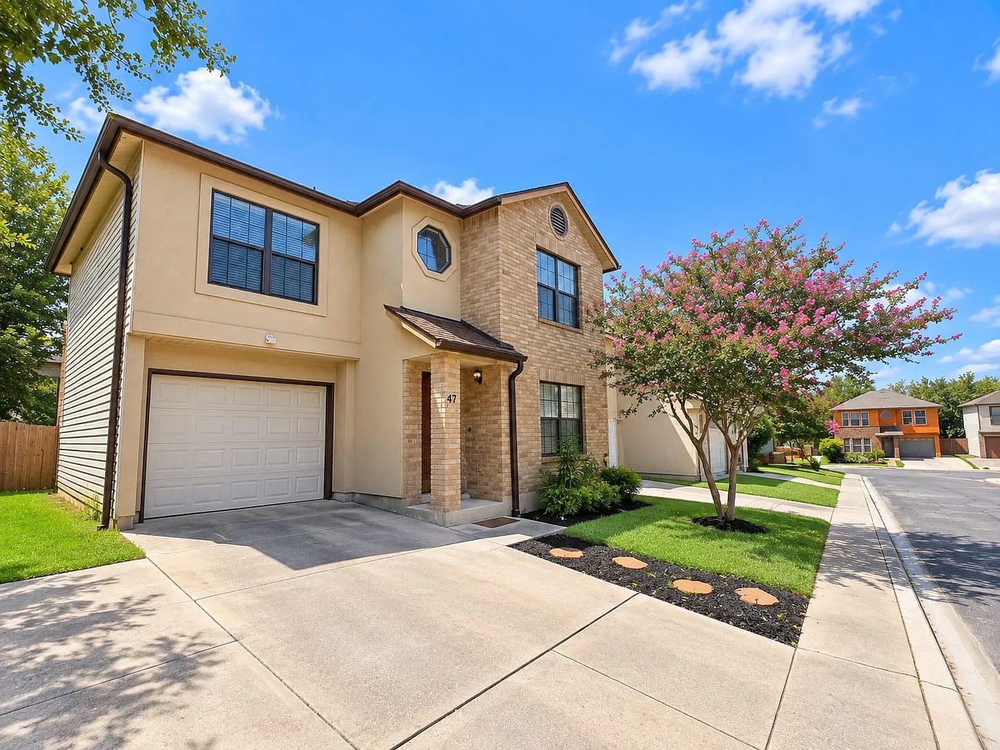 3 bed, 2.5 bath, 1548 sqft, $1,650 — Photo 2