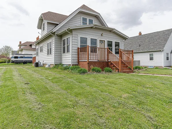720 S Pine St, Caledonia, MN 55921