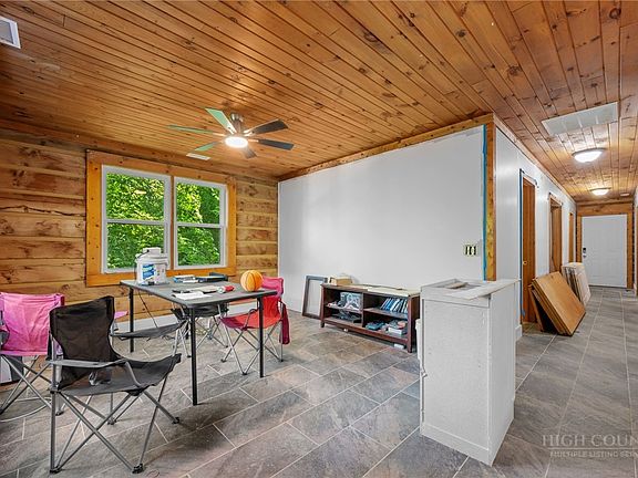 32nd image of 2020 Castle Ford Road