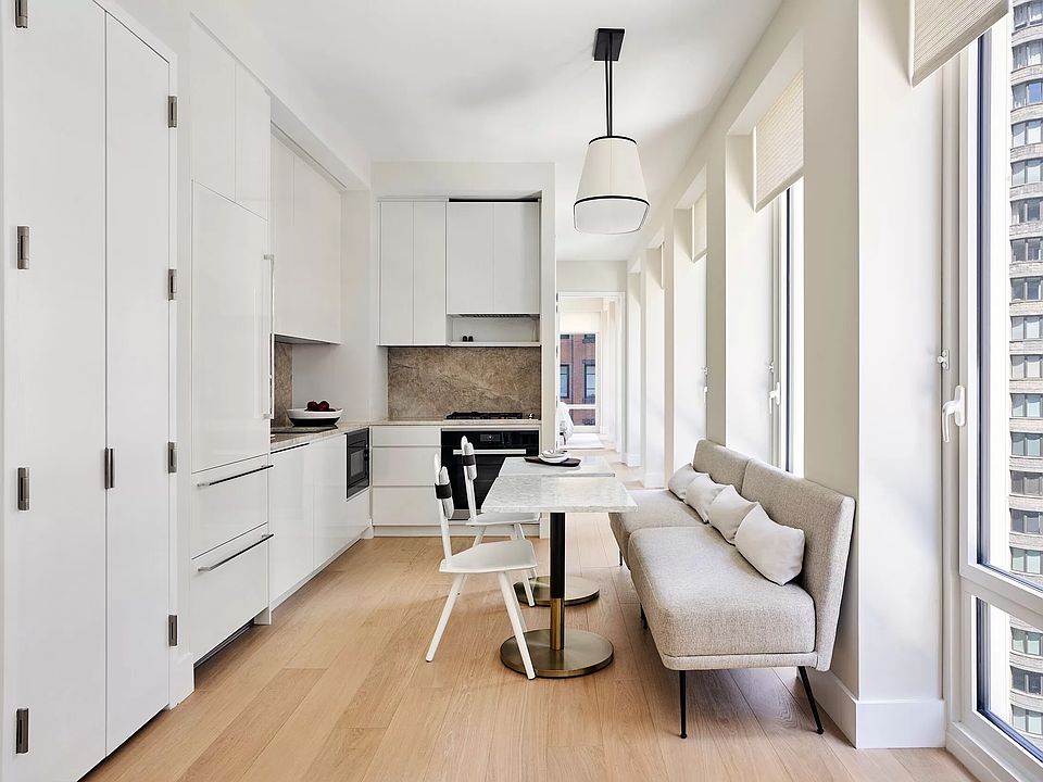 1st image of 15 W 61st St #20C