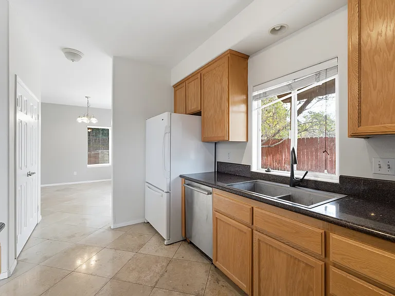 4659 Crawford Ct — Photo 8