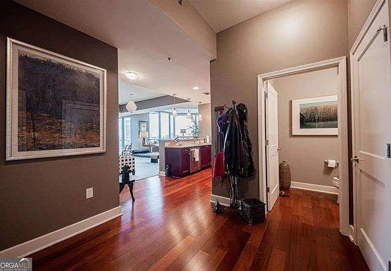 2795 Peachtree Rd NE #1909 — Photo 38