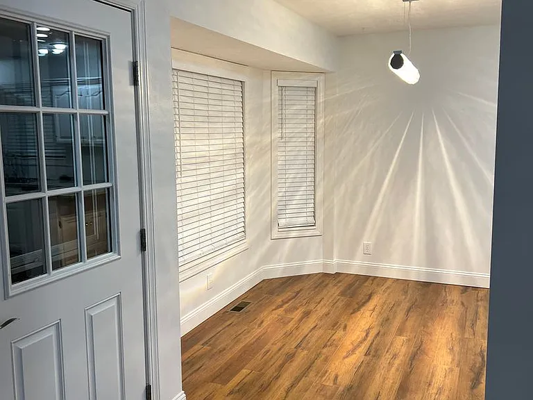 4213 S Mentor Ave — Photo 10
