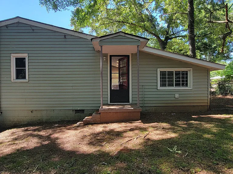 976 McKay Dr SE — Photo 26