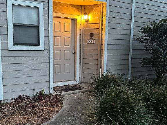 4th image of 651 Northbridge Dr