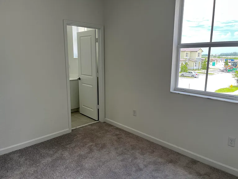 2624 SE 25th Ct — Photo 37