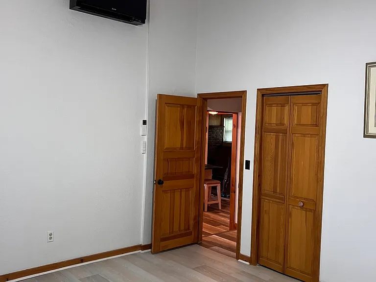 Fairway Rd — Photo 10