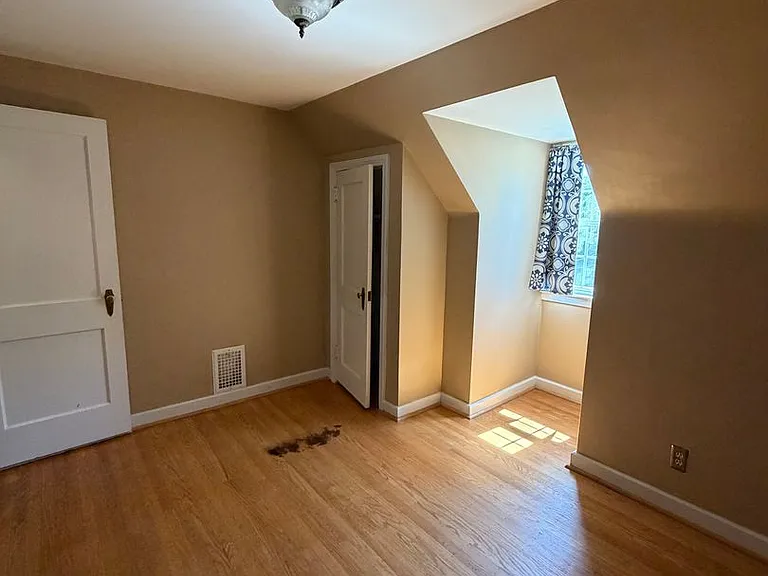 35 Moreland Rd — Photo 25