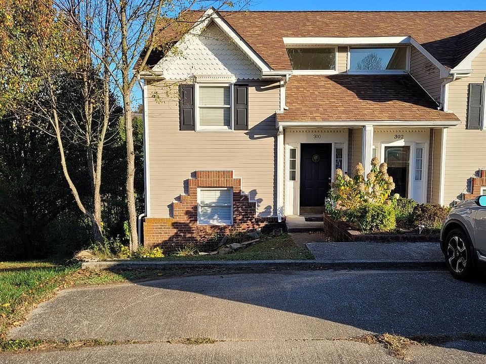 1st image of 300 Village Dr
