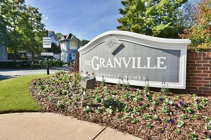 119 Granville Ct — Photo 1