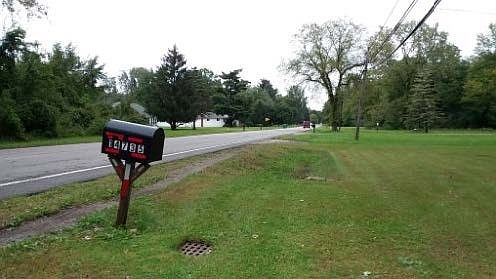 2nd image of 14659 S Huron River Dr