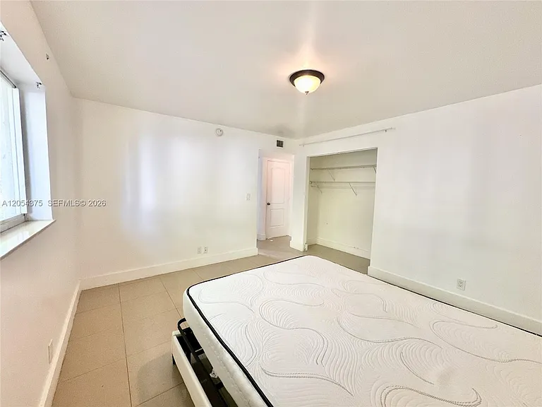 1548 SW 5th Pl #1 — Photo 41