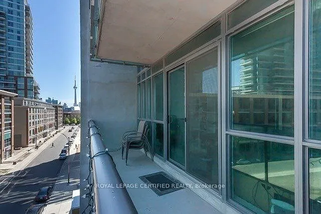 150 E Liberty St #517 — Photo 16