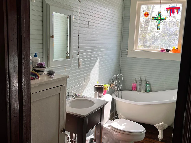 615 Madison St #2 — Photo 7