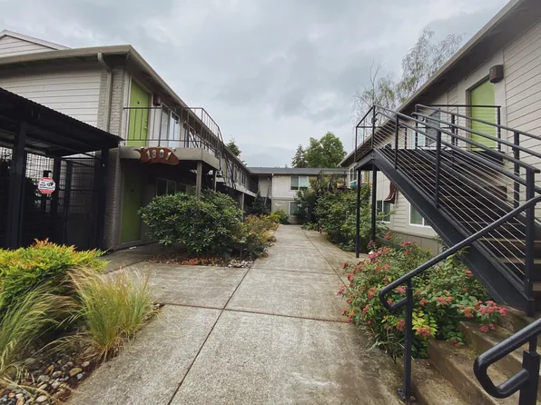 1301 SE Miller St #1307, Portland, OR 97202
