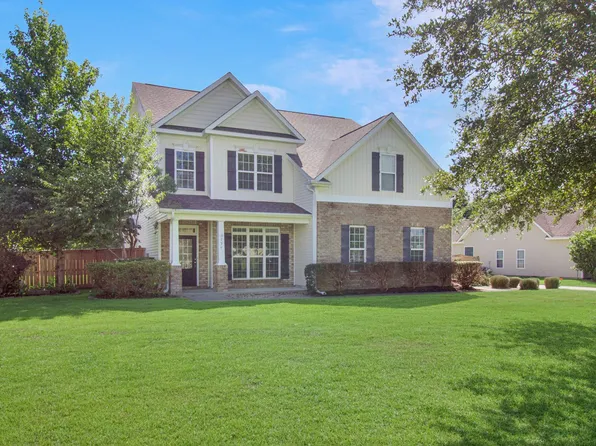 159 River Winding Rd, Jacksonville, NC 28540