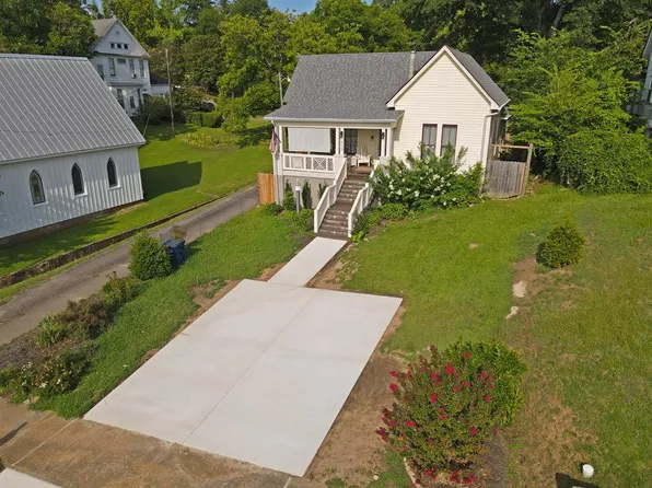 615 N Main St, Water Valley, MS 38965