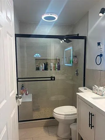 3 bed, 1.0 bath, 900 sqft, $1,650 — Photo 4