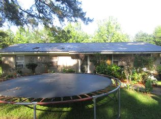 402 S Rebecca St, Waldo, AR 71770