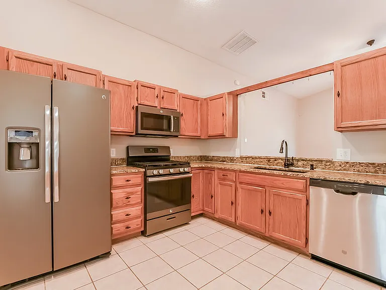 4166 Shadow Creek Cir — Photo 5