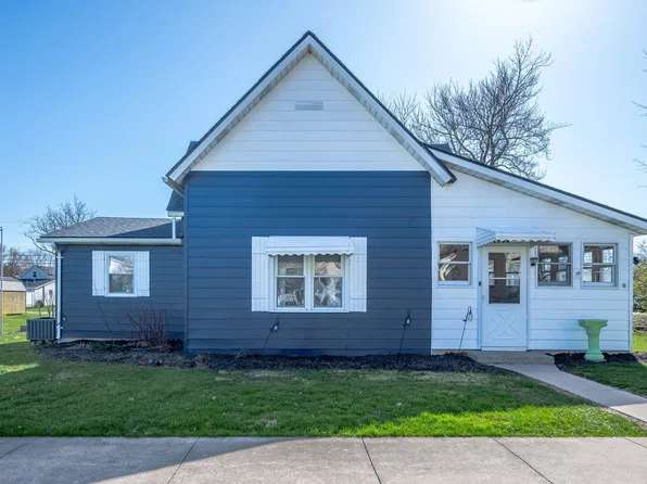 1108 N High St, Hartford City, IN 47348