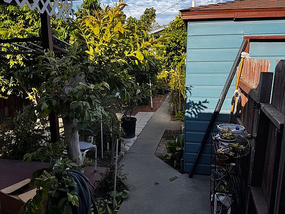 4th image of 5662 Myrtle Ave