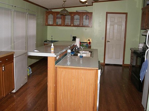 5th image of 209 S 285 East Ave