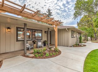 1865 Old Military Rd, Central Point, OR 97502