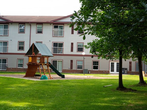 1996 County Road D E APT 303
