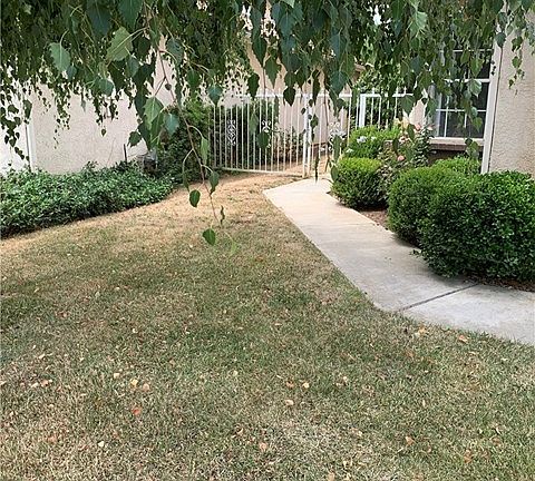 2nd image of 947 Oakland Hills Dr