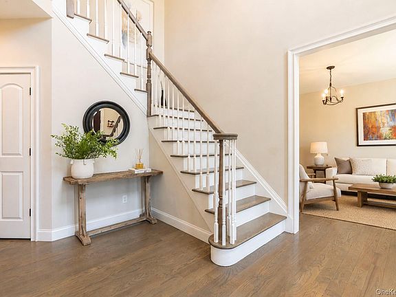 5th image of 37 Biltmore Drive