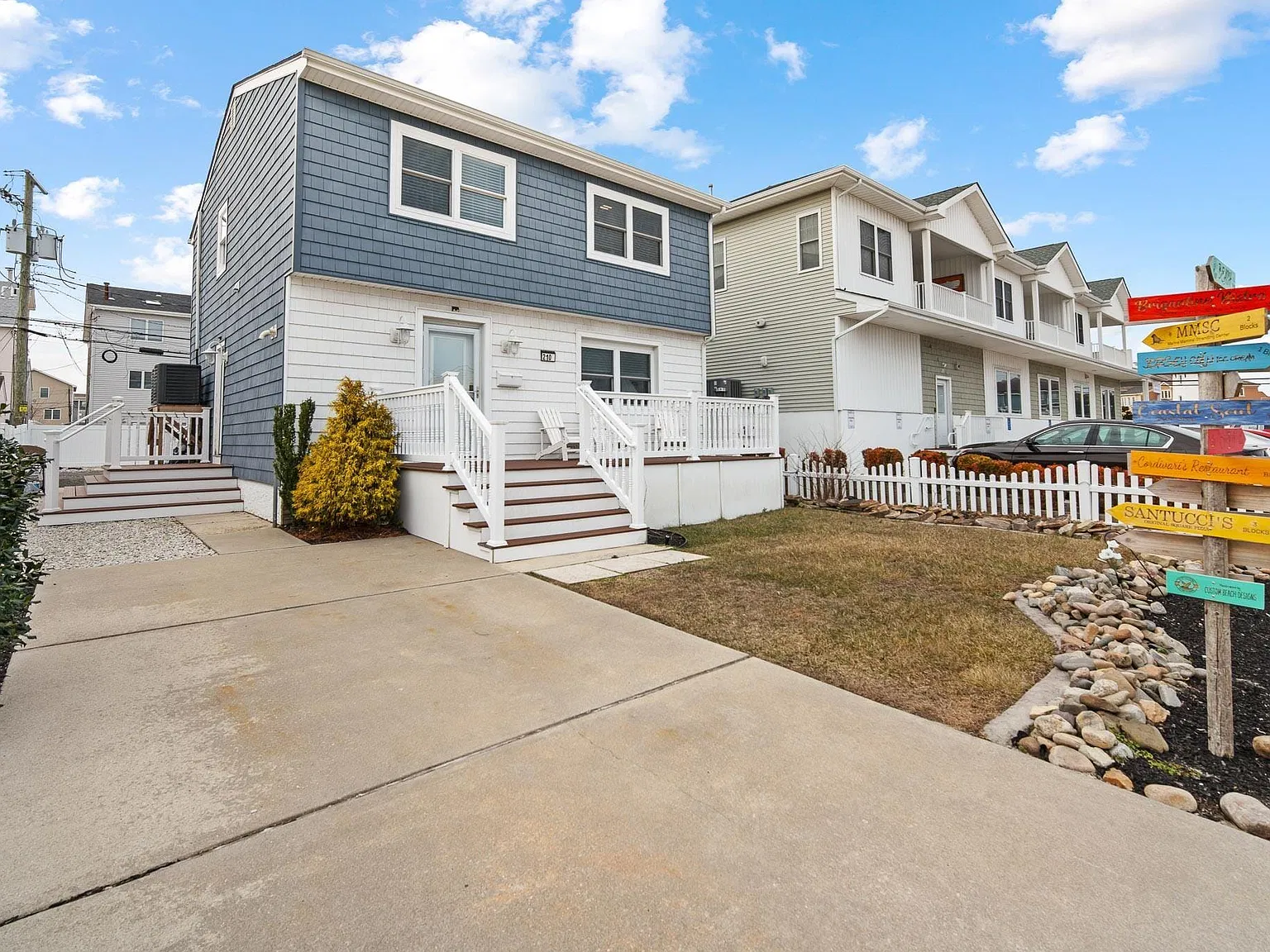 2 bed, 1.0 bath, $2,200 — Photo 1