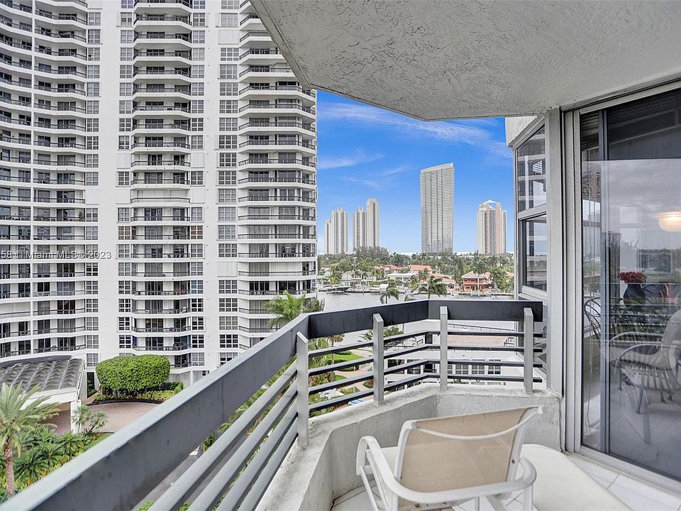 1st image of 19101 Mystic Pointe Dr APT 807