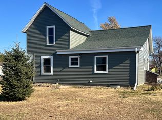 326 NW 1st St, Granada, MN 56039