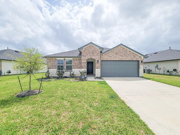 2nd image of 1014 Star Grass Ln