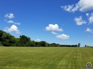 SW 69th St, Auburn, KS 66402