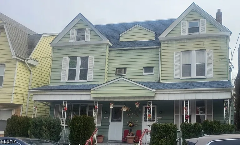 202 Clerk St #2 — Photo 1