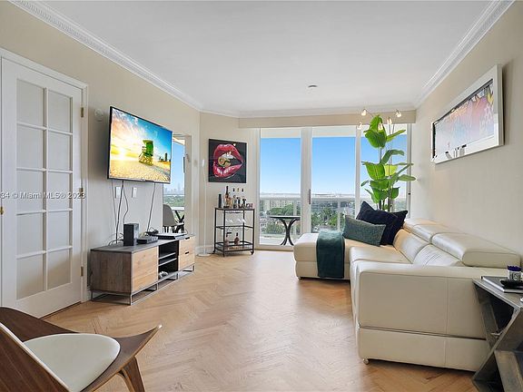 4th image of 4775 Collins Ave APT 1406