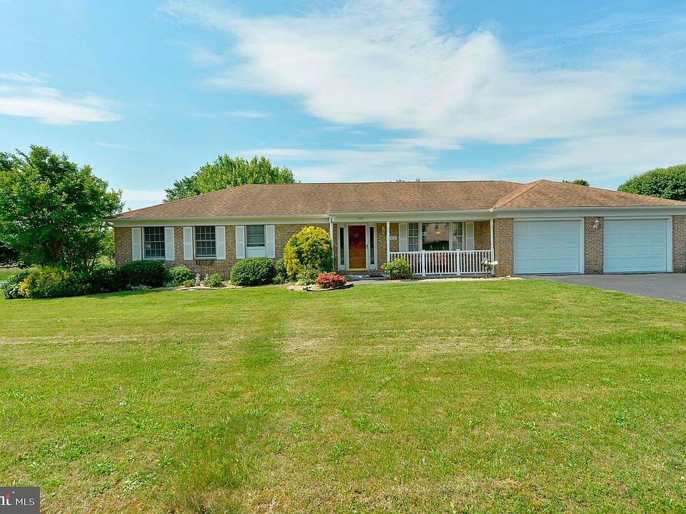 1st image of 202 Craig Dr