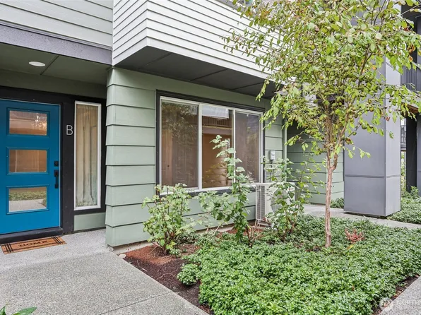 610 237th Place SE #B, Bothell, WA 98021