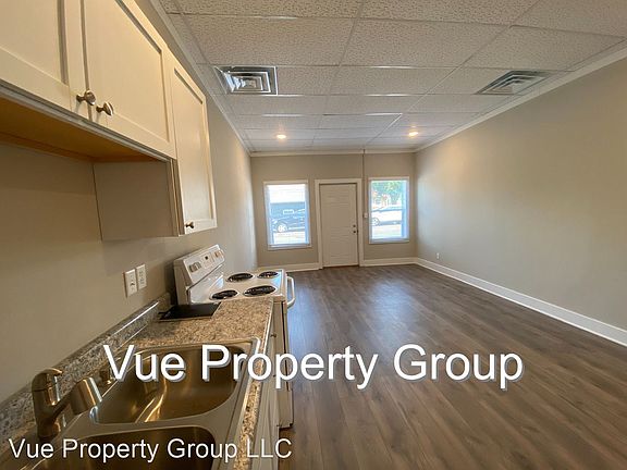 4th image of 5037 E 10th St #5043