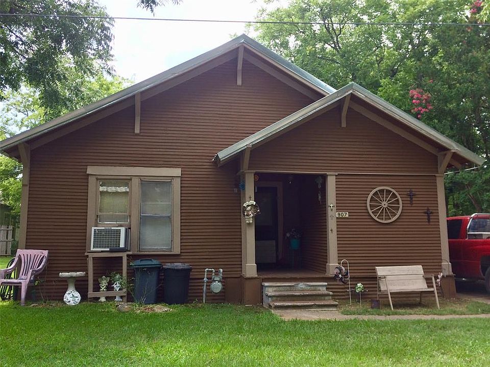1st image of 907 Longino St