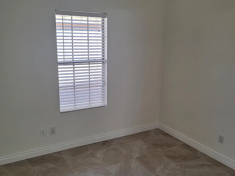 1622 N Comanche Dr — Photo 11
