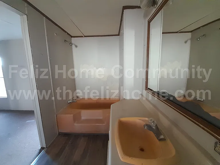 42-30 McLean Dr #42 — Photo 8