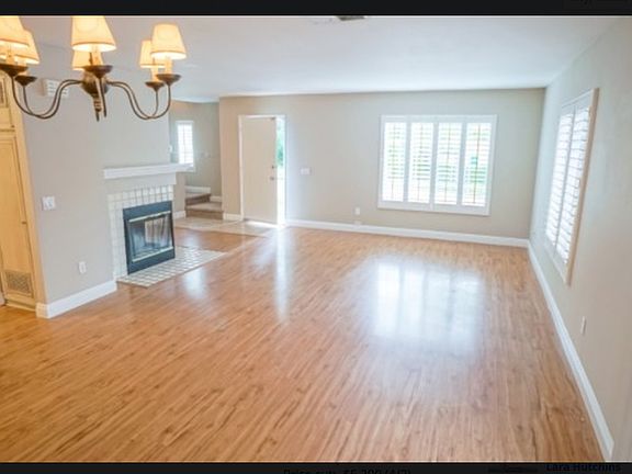 Livingroom and Fireplace