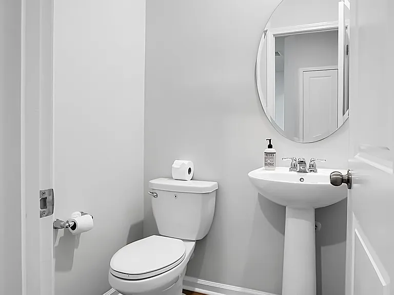 210 Daniels Creek Cir — Photo 34