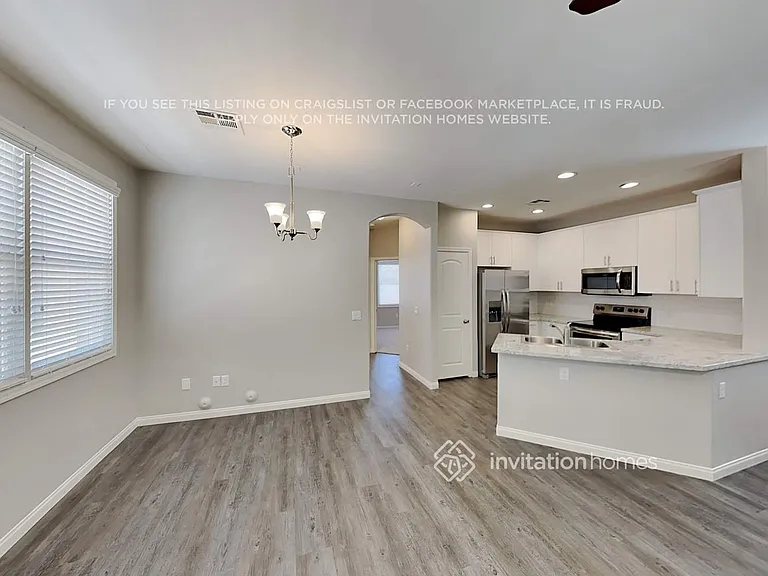 4069 E Windsor Dr — Photo 10