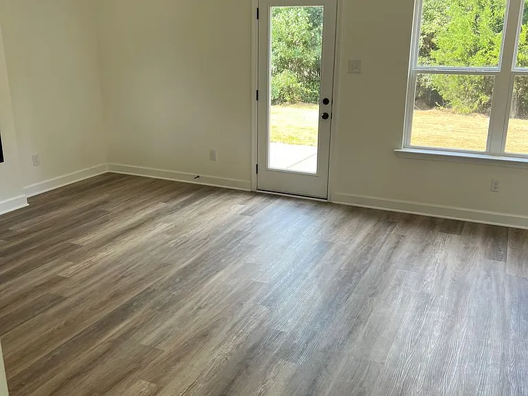 1530 N Goodlett Grove Cv — Photo 4