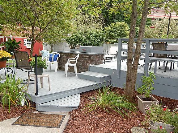back multi-level decking