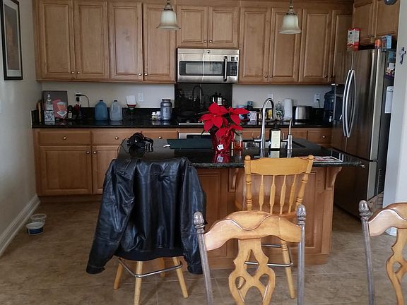 2nd image of 1560 Bautista Way